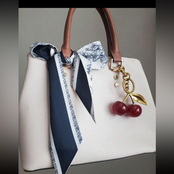 CHERRIES KEYCHAIN AND BAG ACCESSORY - Picture 8 of 9